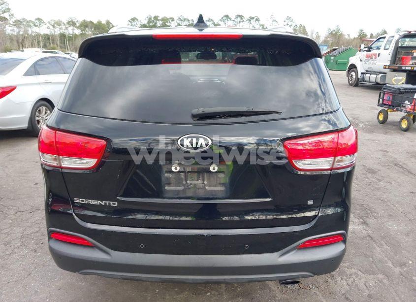 Photo 16 of 2017 Kia Sorento 3.3L LX (VIN 5XYPG4A54HG308953)