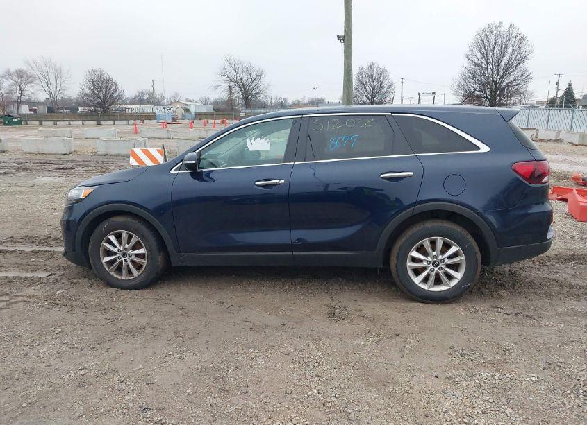 Photo 14 of 2019 Kia Sorento 3.3L LX (VIN 5XYPG4A54KG489222)