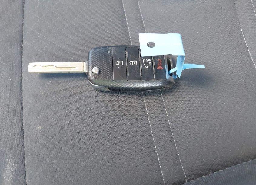 Photo 11 of 2019 Kia Sorento 3.3L LX (VIN 5XYPG4A54KG494565)