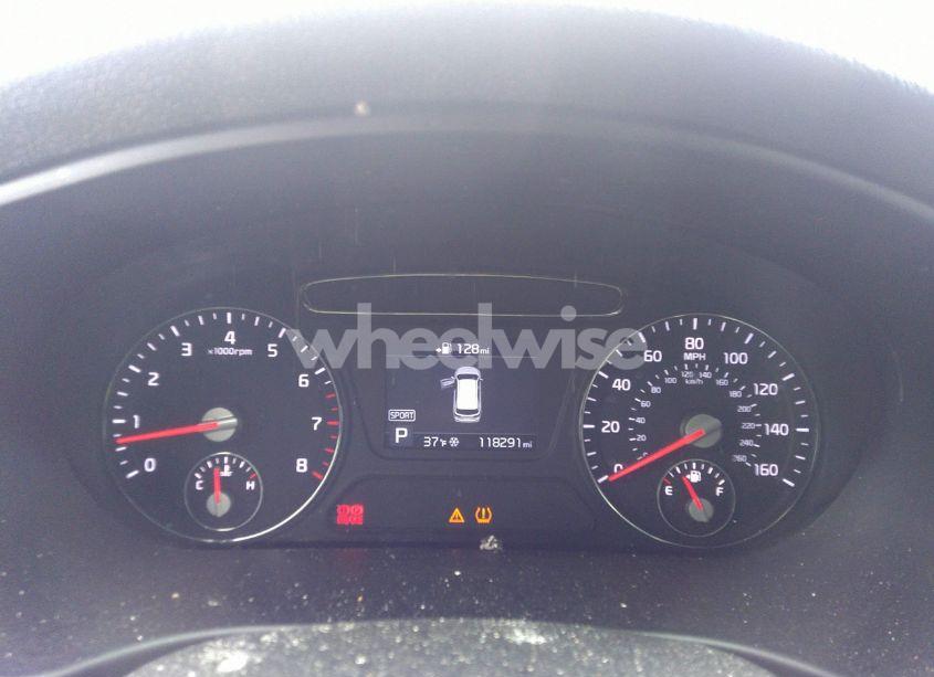 Photo 7 of 2019 Kia Sorento 3.3L LX (VIN 5XYPG4A54KG561519)