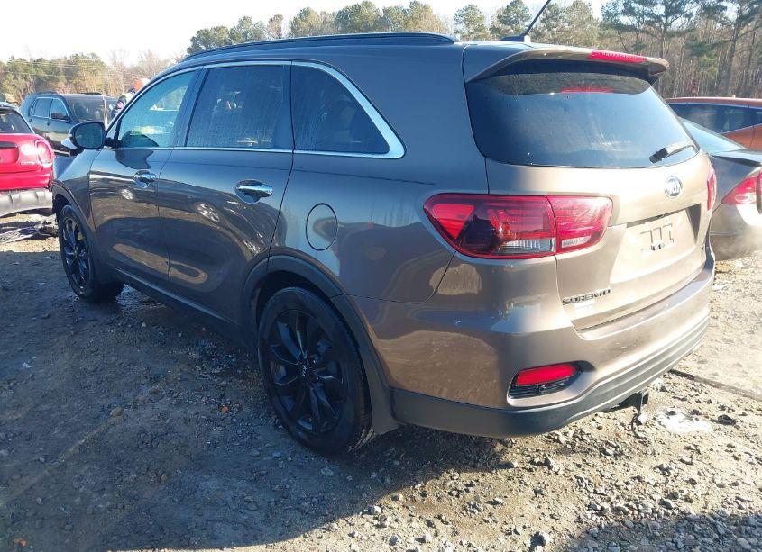 Photo 3 of 2019 Kia Sorento 3.3L S (VIN 5XYPG4A54KG604336)
