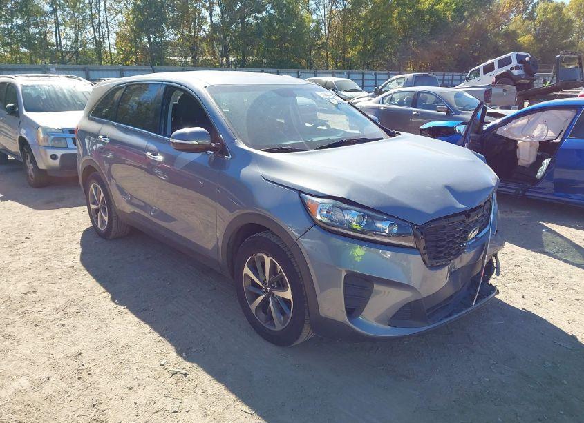2020 Kia Sorento 3.3L LX (VIN 5XYPG4A54LG679930) main photo