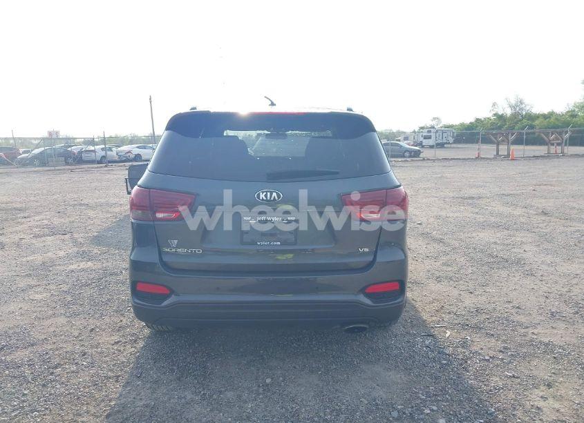 Photo 16 of 2020 Kia Sorento 3.3L S (VIN 5XYPG4A54LG706009)