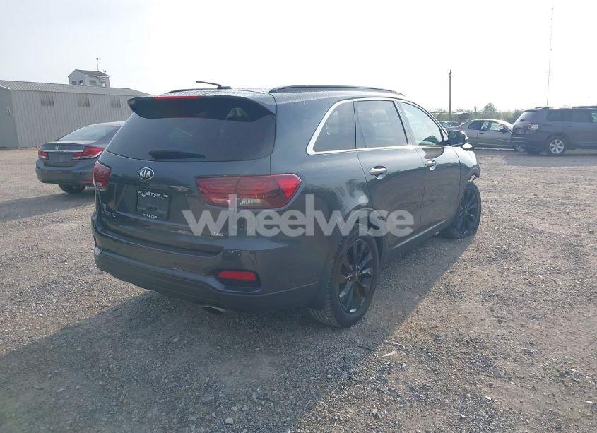 Photo 4 of 2020 Kia Sorento 3.3L S (VIN 5XYPG4A54LG706009)