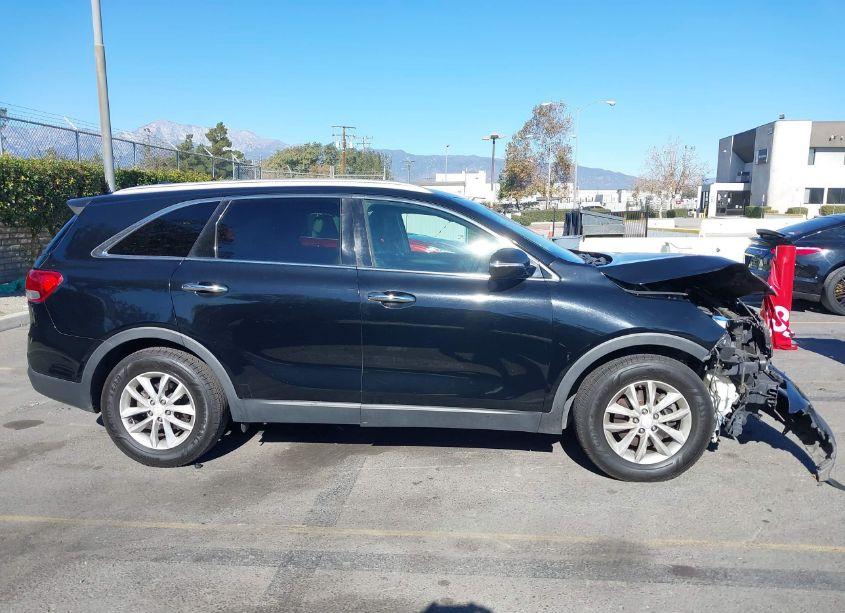 Photo 14 of 2016 Kia Sorento 3.3L LX (VIN 5XYPG4A55GG003864)