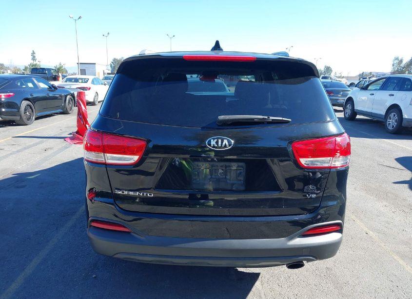 Photo 17 of 2016 Kia Sorento 3.3L LX (VIN 5XYPG4A55GG003864)
