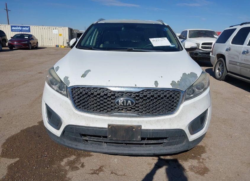 Photo 12 of 2016 Kia Sorento 3.3L LX (VIN 5XYPG4A55GG009602)