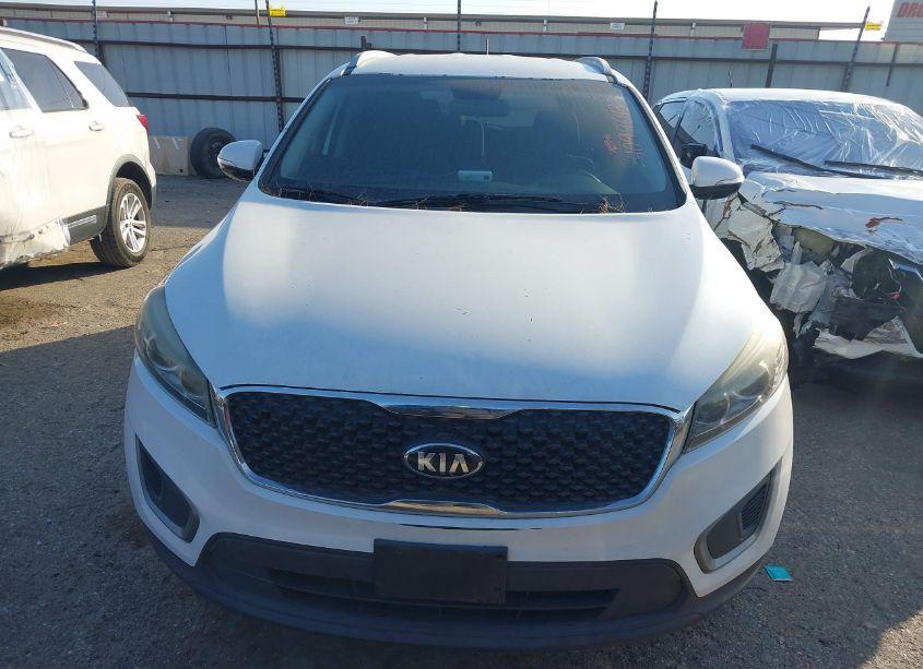 Photo 12 of 2016 Kia Sorento 3.3L LX (VIN 5XYPG4A55GG111580)