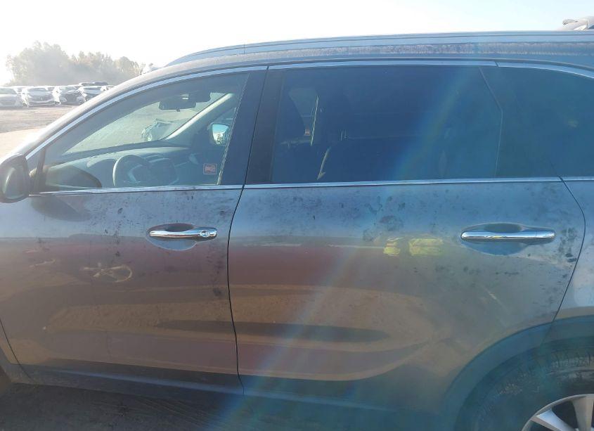 Photo 15 of 2016 Kia Sorento 3.3L LX (VIN 5XYPG4A55GG163159)