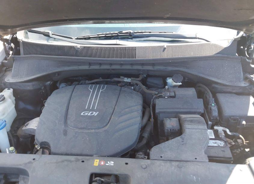 Photo 10 of 2017 Kia Sorento 3.3L LX (VIN 5XYPG4A55HG208053)
