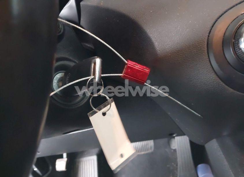 Photo 11 of 2018 Kia Sorento 3.3L LX (VIN 5XYPG4A55JG360565)