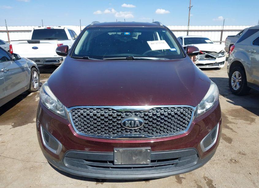 Photo 12 of 2018 Kia Sorento 3.3L LX (VIN 5XYPG4A55JG390147)