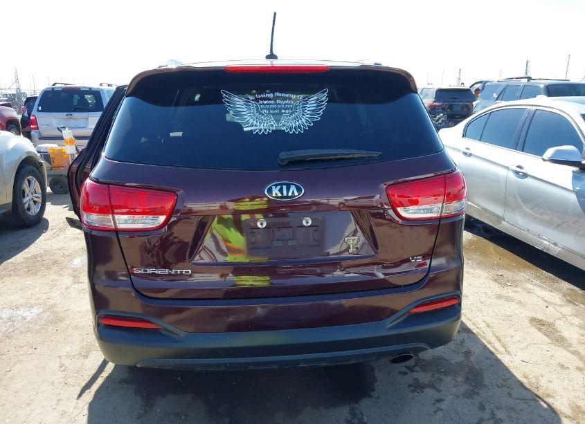 Photo 16 of 2018 Kia Sorento 3.3L LX (VIN 5XYPG4A55JG390147)