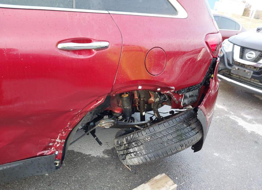 Photo 6 of 2019 Kia Sorento 3.3L S (VIN 5XYPG4A55KG589443)