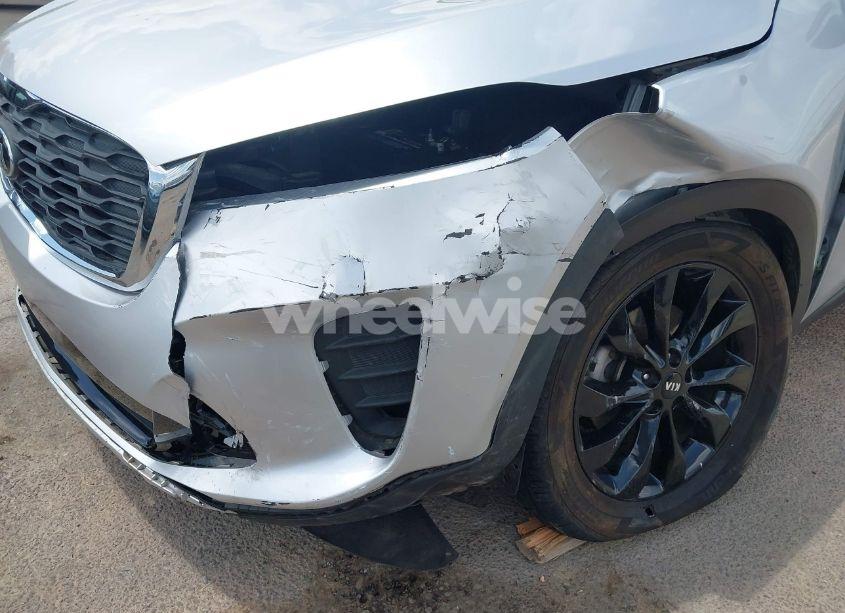 Photo 6 of 2020 Kia Sorento 3.3L S (VIN 5XYPG4A55LG694372)