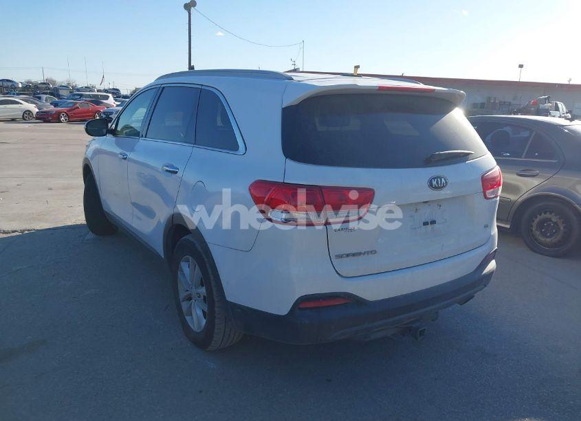 Photo 3 of 2016 Kia Sorento 3.3L LX (VIN 5XYPG4A56GG011777)