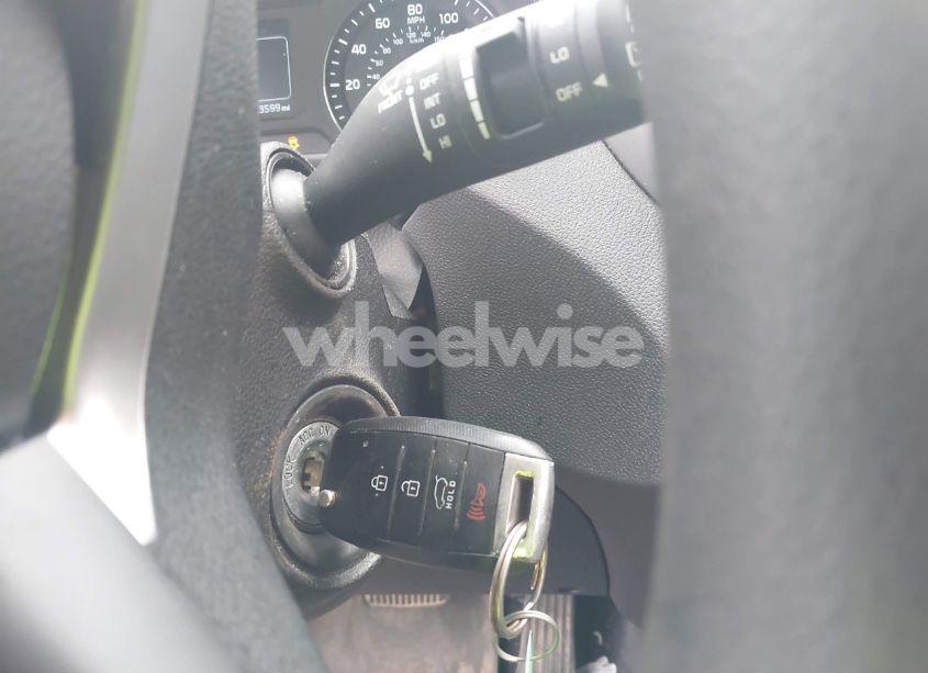 Photo 11 of 2017 Kia Sorento 3.3L LX (VIN 5XYPG4A56HG201659)