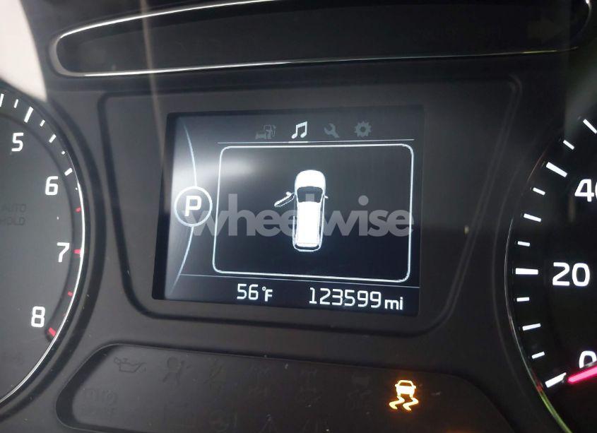 Photo 7 of 2017 Kia Sorento 3.3L LX (VIN 5XYPG4A56HG201659)