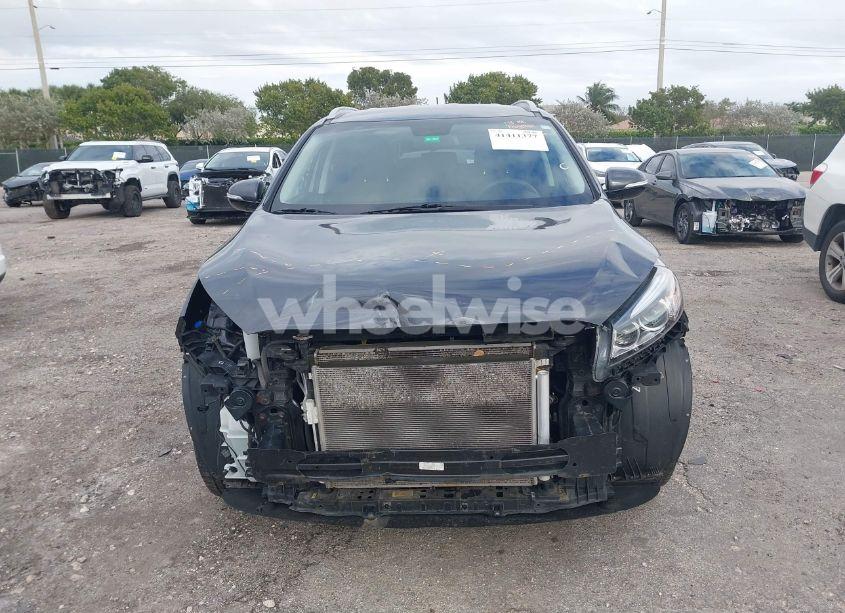 Photo 12 of 2017 Kia Sorento 3.3L LX (VIN 5XYPG4A56HG302345)