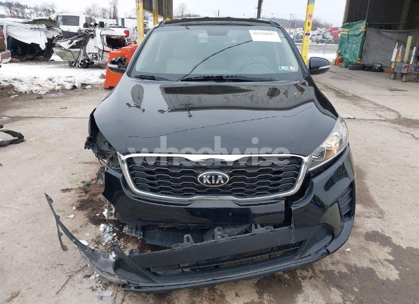 Photo 13 of 2019 Kia Sorento 3.3L LX (VIN 5XYPG4A56KG483762)