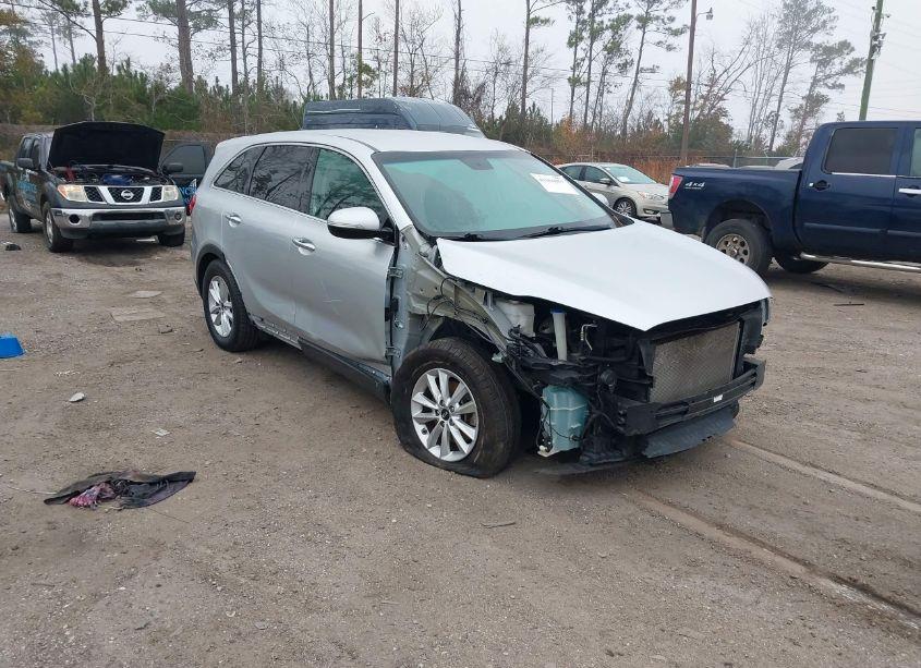 2019 Kia Sorento 3.3L LX (VIN 5XYPG4A56KG573610) main photo