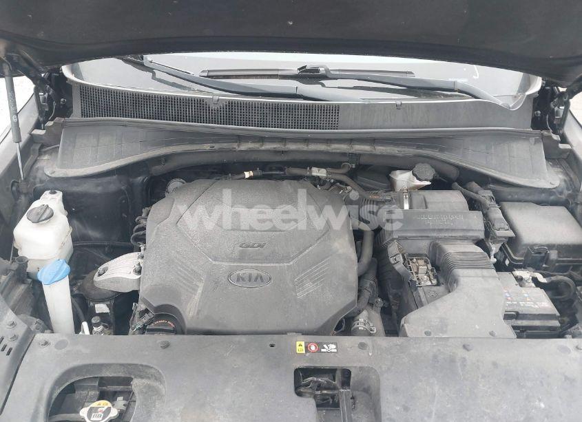 Photo 10 of 2019 Kia Sorento 3.3L S (VIN 5XYPG4A56KG598555)