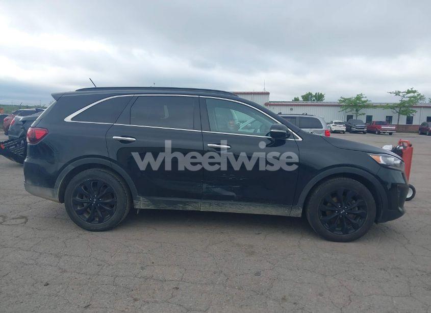 Photo 13 of 2019 Kia Sorento 3.3L S (VIN 5XYPG4A56KG598555)