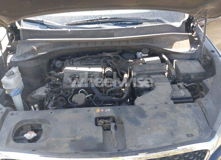 Photo 10 of 2016 Kia Sorento 3.3L LX (VIN 5XYPG4A57GG002246)