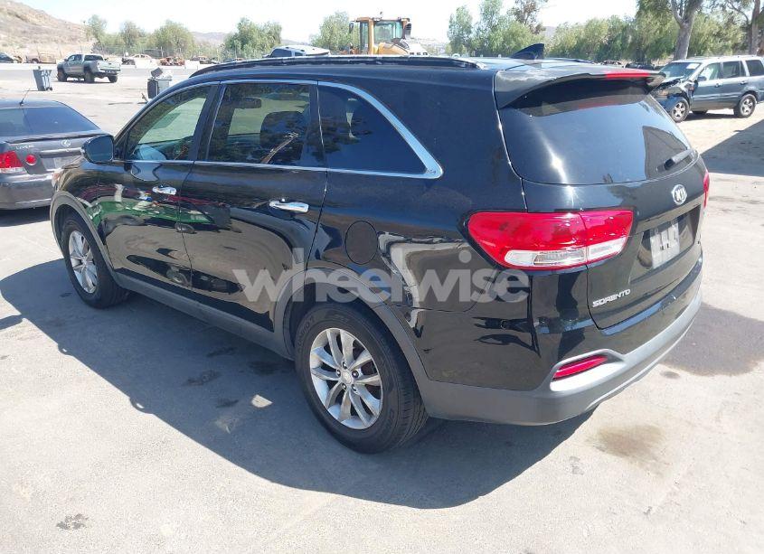 Photo 3 of 2016 Kia Sorento 3.3L LX (VIN 5XYPG4A57GG002246)