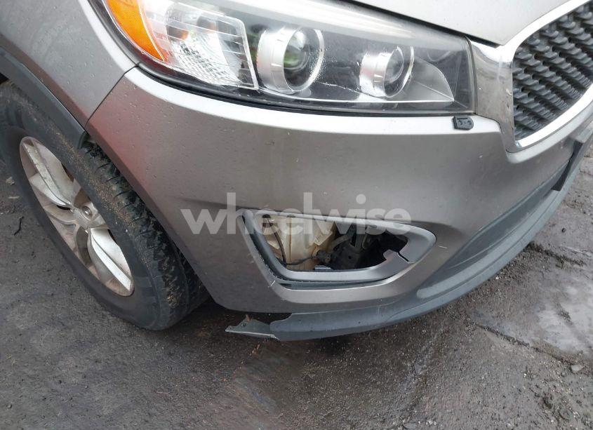 Photo 17 of 2016 Kia Sorento 3.3L LX (VIN 5XYPG4A57GG147982)