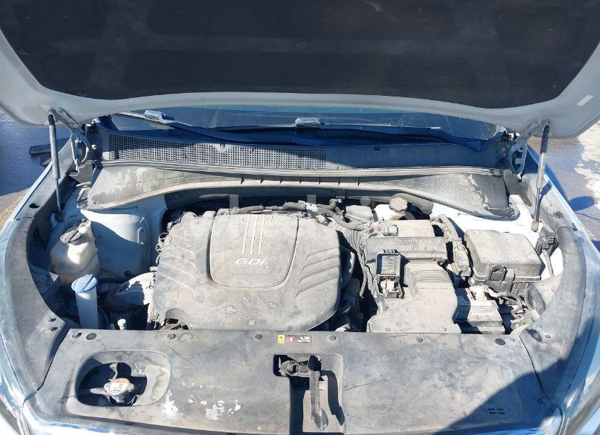 Photo 10 of 2017 Kia Sorento 3.3L LX (VIN 5XYPG4A57HG270005)