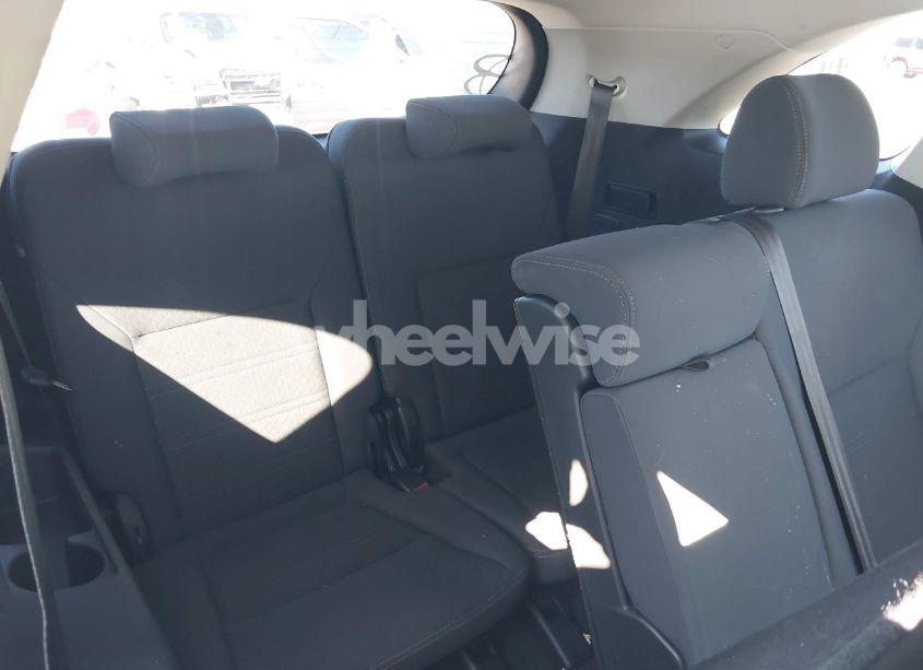 Photo 8 of 2017 Kia Sorento 3.3L LX (VIN 5XYPG4A57HG270005)