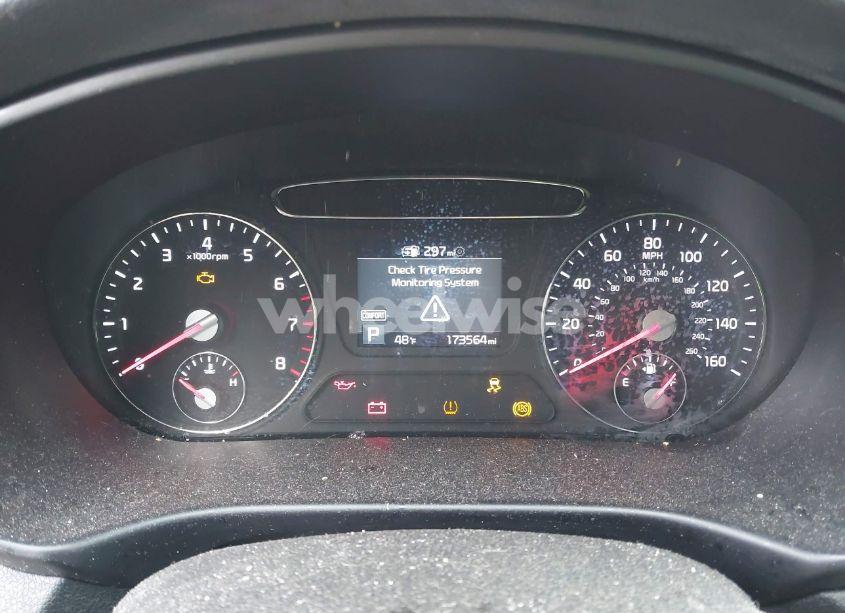 Photo 7 of 2019 Kia Sorento 3.3L LX (VIN 5XYPG4A57KG483060)