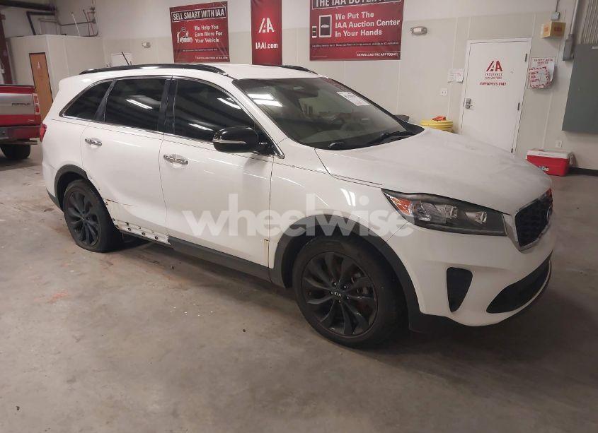 2019 Kia Sorento 3.3L S (VIN 5XYPG4A57KG601463) main photo