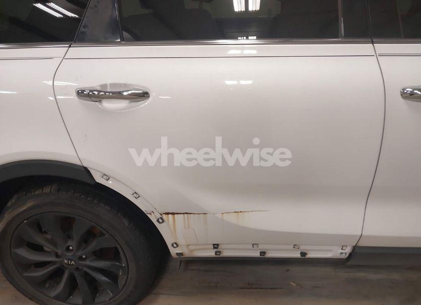 Photo 12 of 2019 Kia Sorento 3.3L S (VIN 5XYPG4A57KG601463)