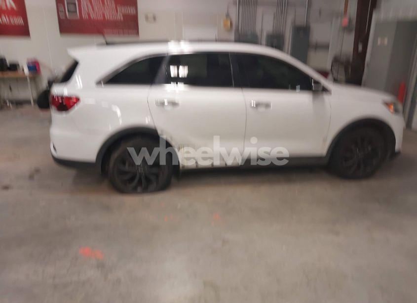 Photo 14 of 2019 Kia Sorento 3.3L S (VIN 5XYPG4A57KG601463)