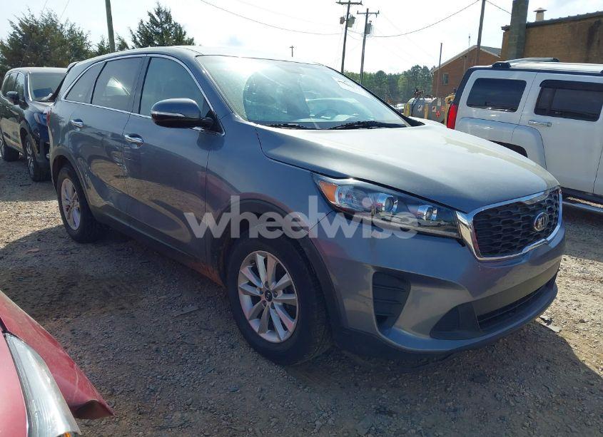 2020 Kia Sorento 3.3L LX (VIN 5XYPG4A57LG667674) main photo