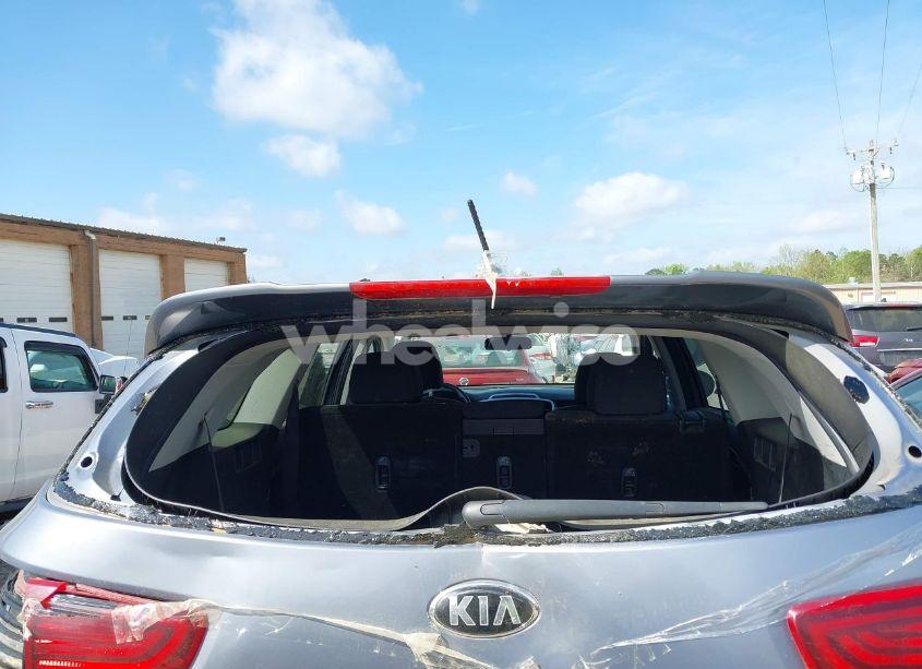Photo 20 of 2020 Kia Sorento 3.3L LX (VIN 5XYPG4A57LG667674)