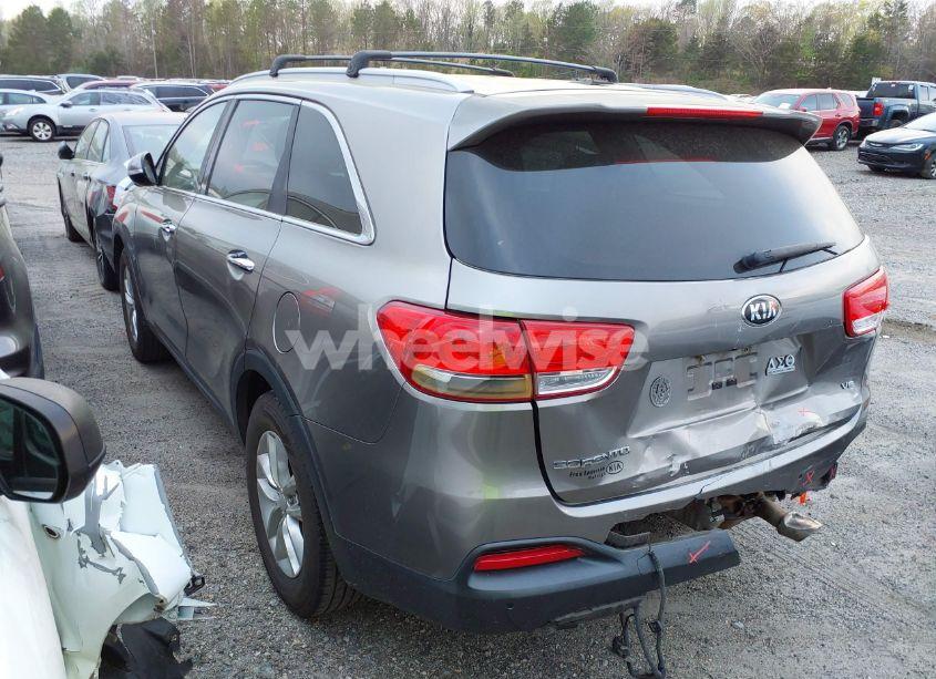 Photo 3 of 2016 Kia Sorento 3.3L LX (VIN 5XYPG4A58GG077375)
