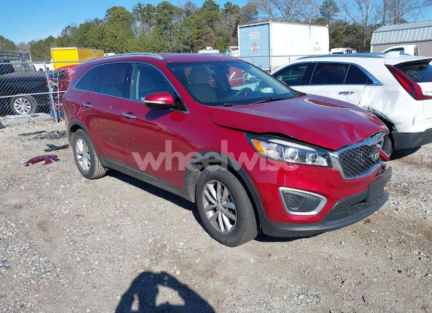 2017 Kia Sorento 3.3L LX (VIN 5XYPG4A58HG194584) main photo