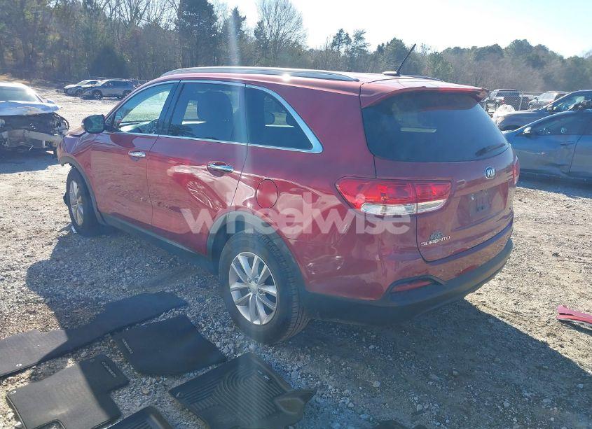 Photo 3 of 2017 Kia Sorento 3.3L LX (VIN 5XYPG4A58HG194584)
