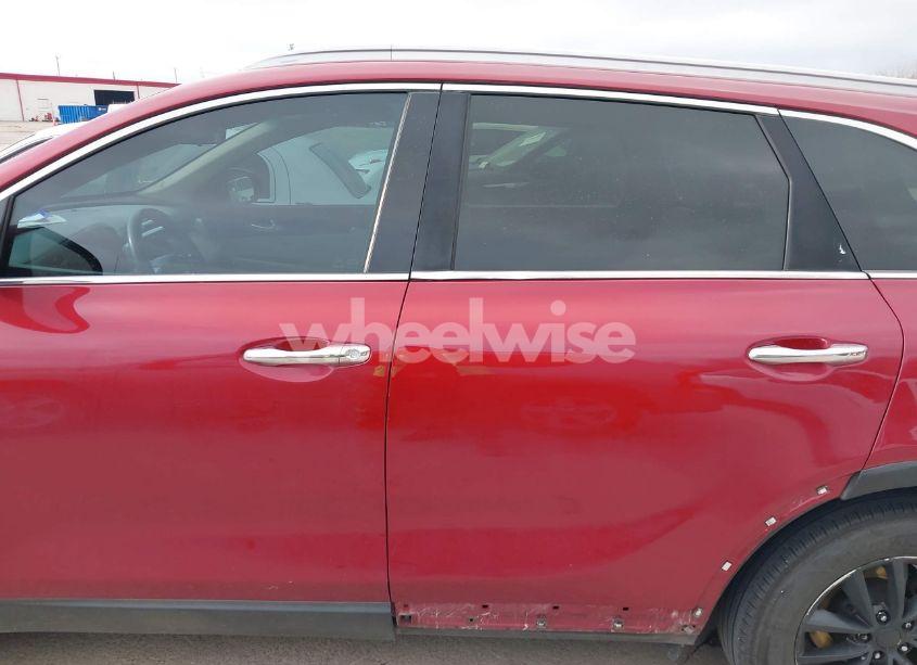 Photo 14 of 2017 Kia Sorento 3.3L LX (VIN 5XYPG4A58HG220696)