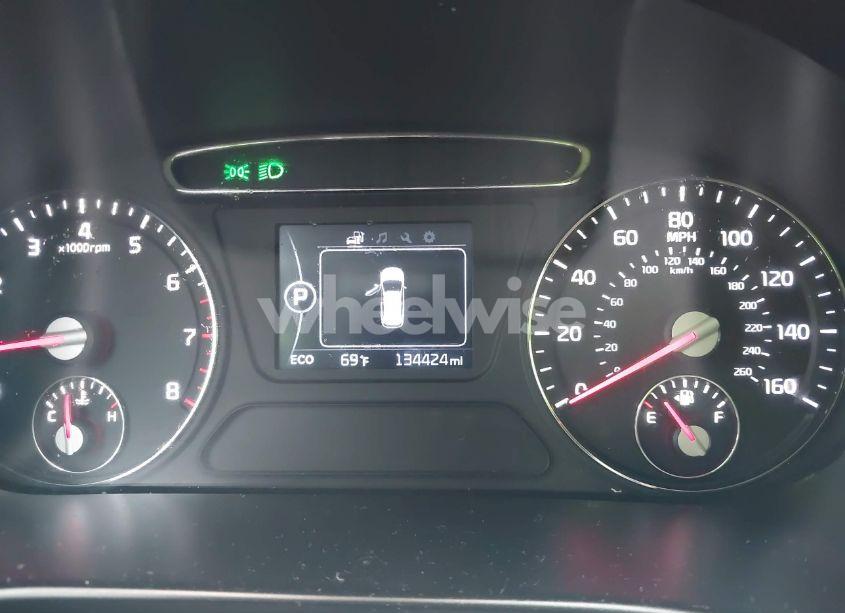 Photo 7 of 2017 Kia Sorento 3.3L LX (VIN 5XYPG4A58HG220696)