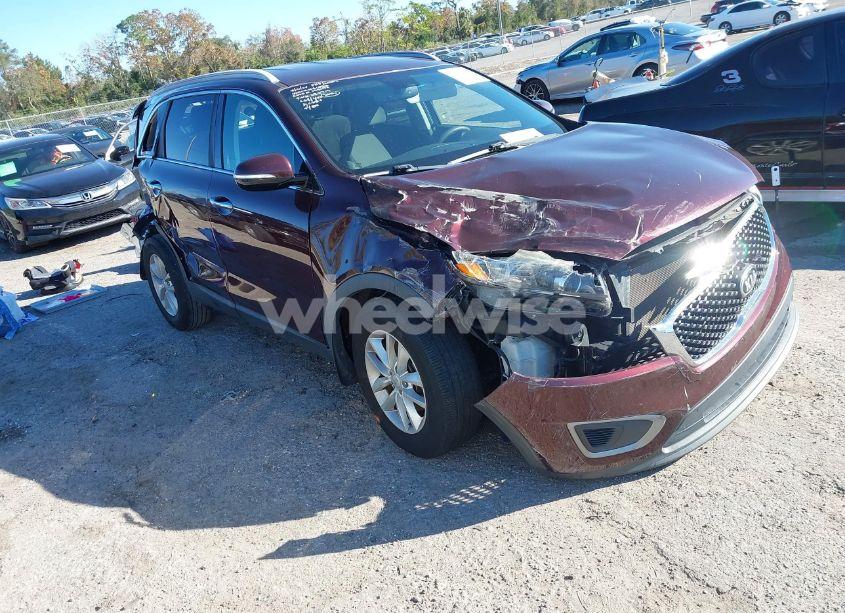 2017 Kia Sorento 3.3L LX (VIN 5XYPG4A58HG285919) main photo