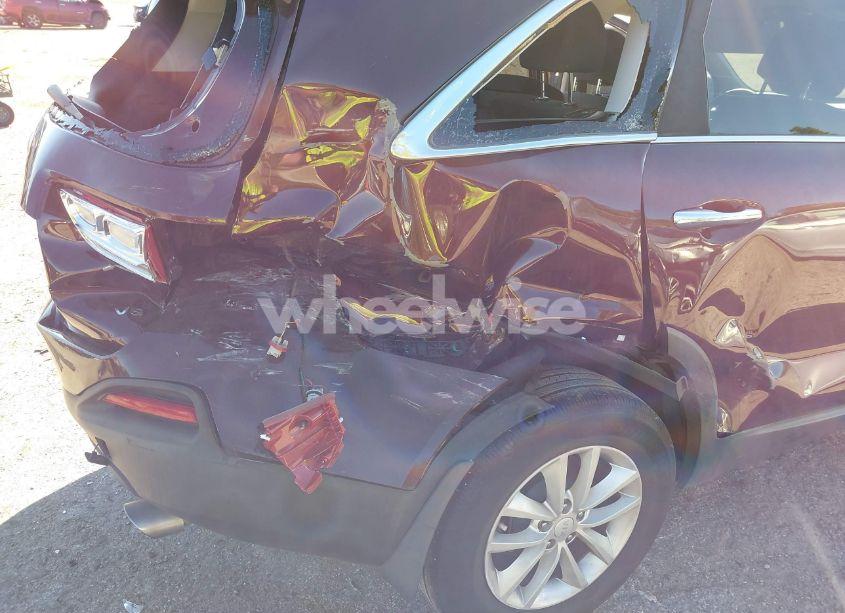 Photo 6 of 2017 Kia Sorento 3.3L LX (VIN 5XYPG4A58HG285919)