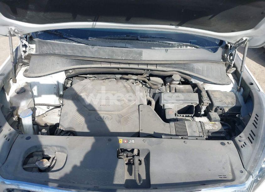 Photo 10 of 2019 Kia Sorento 3.3L LX (VIN 5XYPG4A58KG512260)