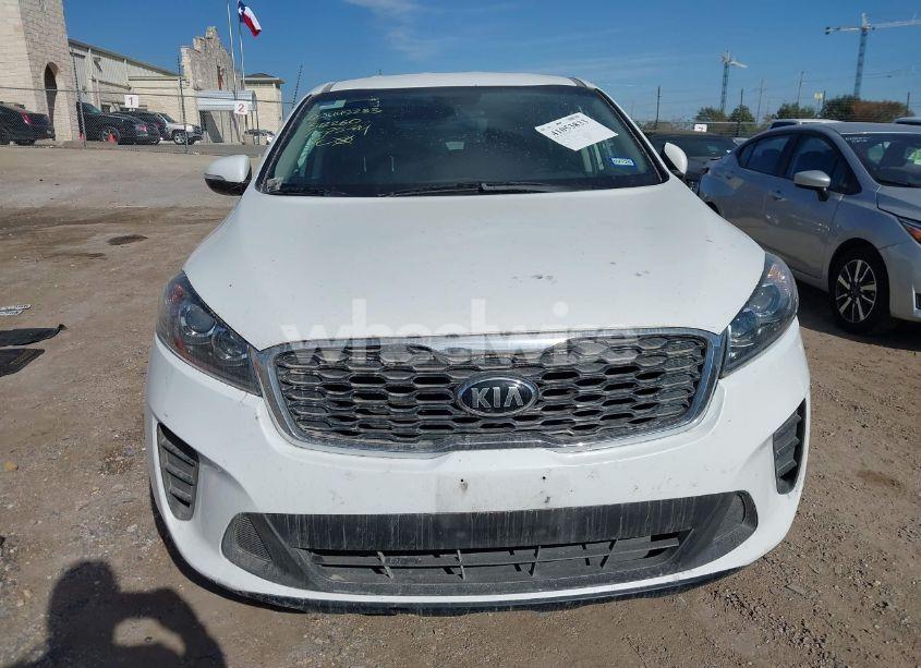 Photo 12 of 2019 Kia Sorento 3.3L LX (VIN 5XYPG4A58KG512260)