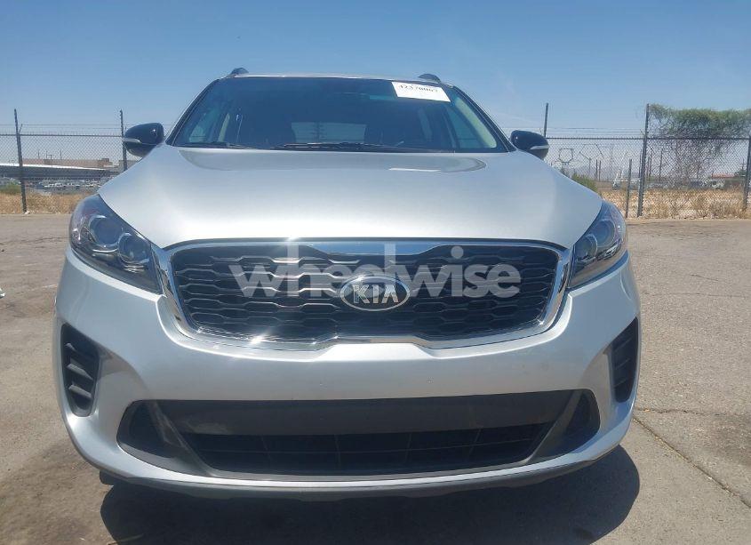 Photo 12 of 2019 Kia Sorento 3.3L S (VIN 5XYPG4A58KG597729)