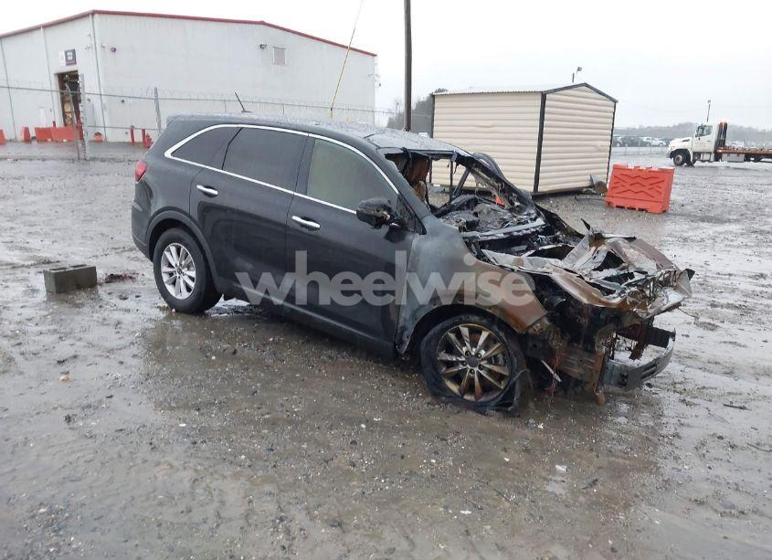 2020 Kia Sorento 3.3L LX (VIN 5XYPG4A58LG627734) main photo