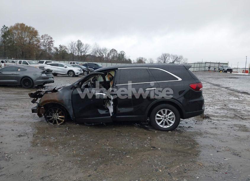 Photo 14 of 2020 Kia Sorento 3.3L LX (VIN 5XYPG4A58LG627734)